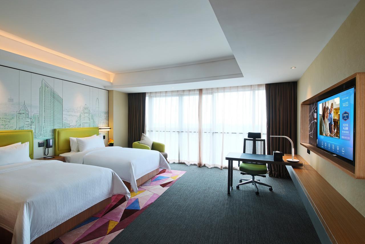 Hampton By Hilton Zhongshan Nanlang Exterior foto